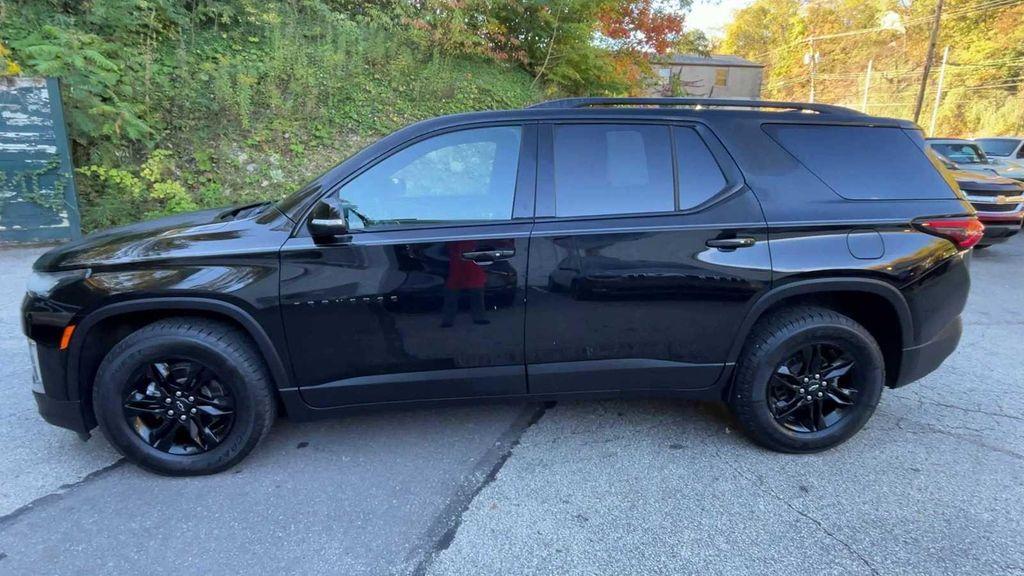 used 2023 Chevrolet Traverse car, priced at $29,988
