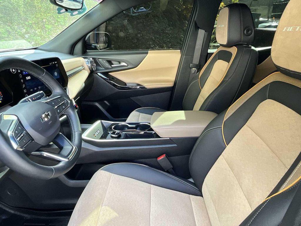 used 2025 Chevrolet Equinox car, priced at $34,488