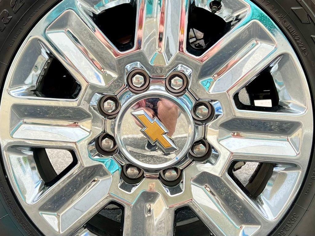 used 2024 Chevrolet Silverado 2500 car, priced at $70,586