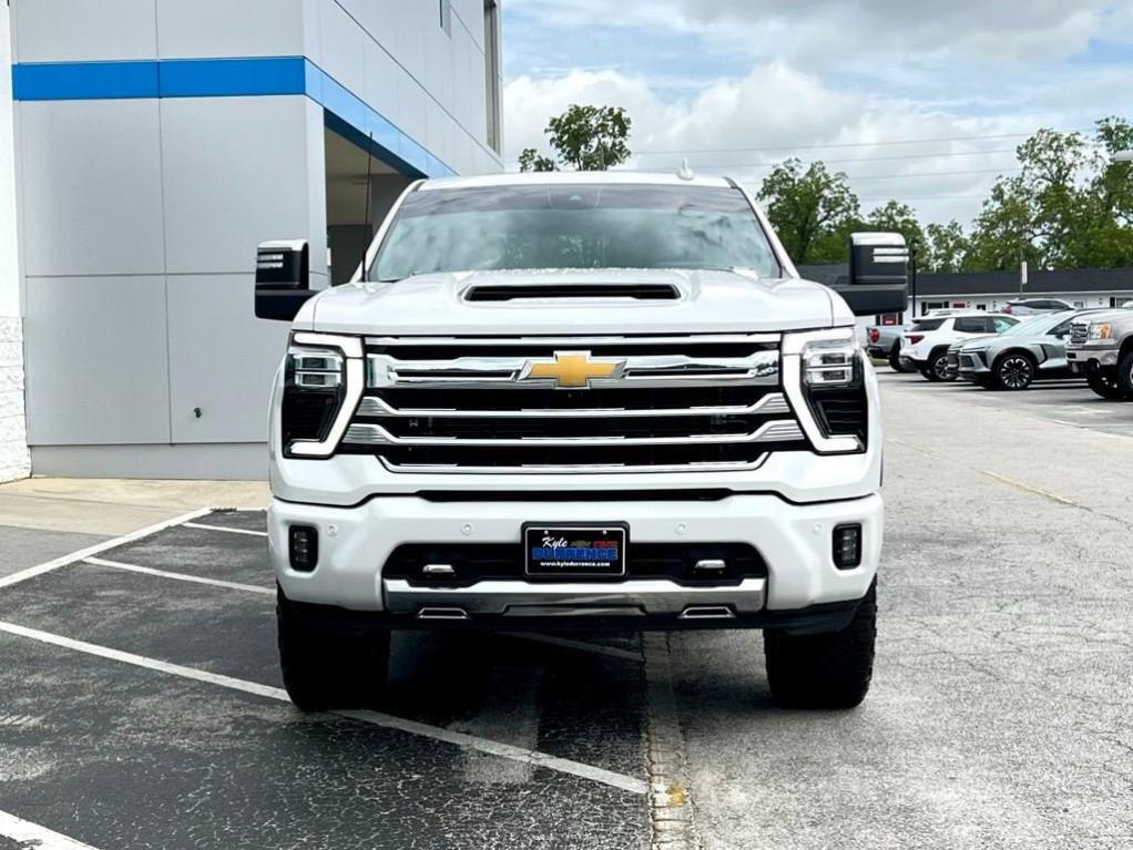 used 2024 Chevrolet Silverado 2500 car, priced at $70,586