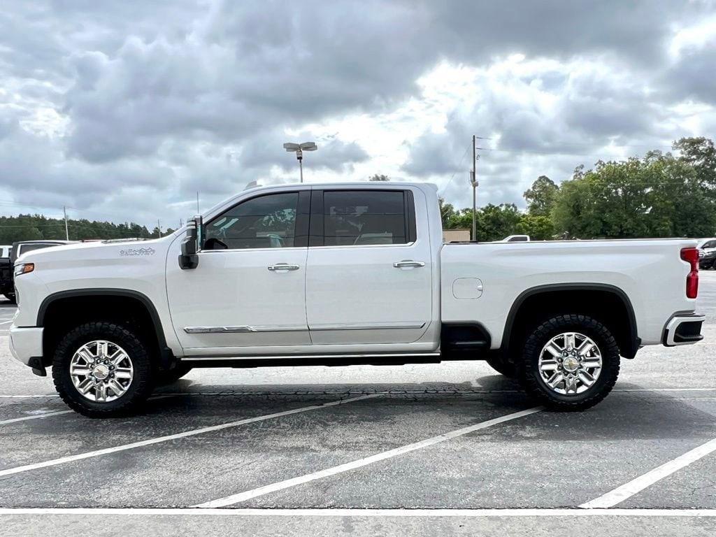 used 2024 Chevrolet Silverado 2500 car, priced at $70,586