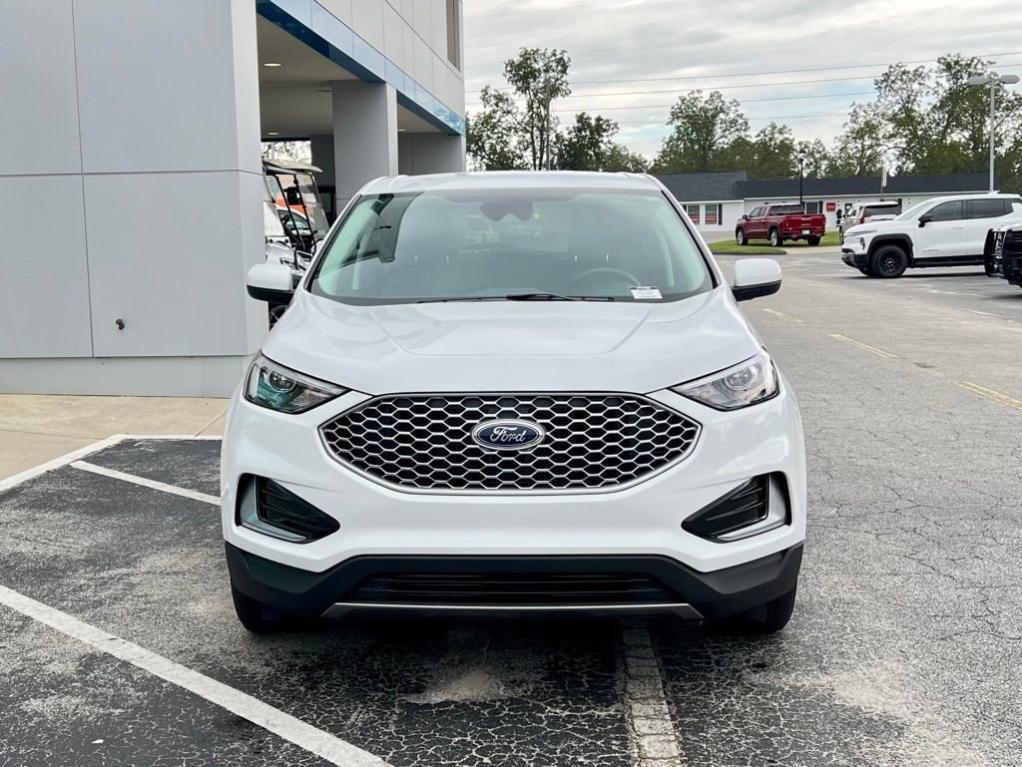 used 2024 Ford Edge car, priced at $27,444
