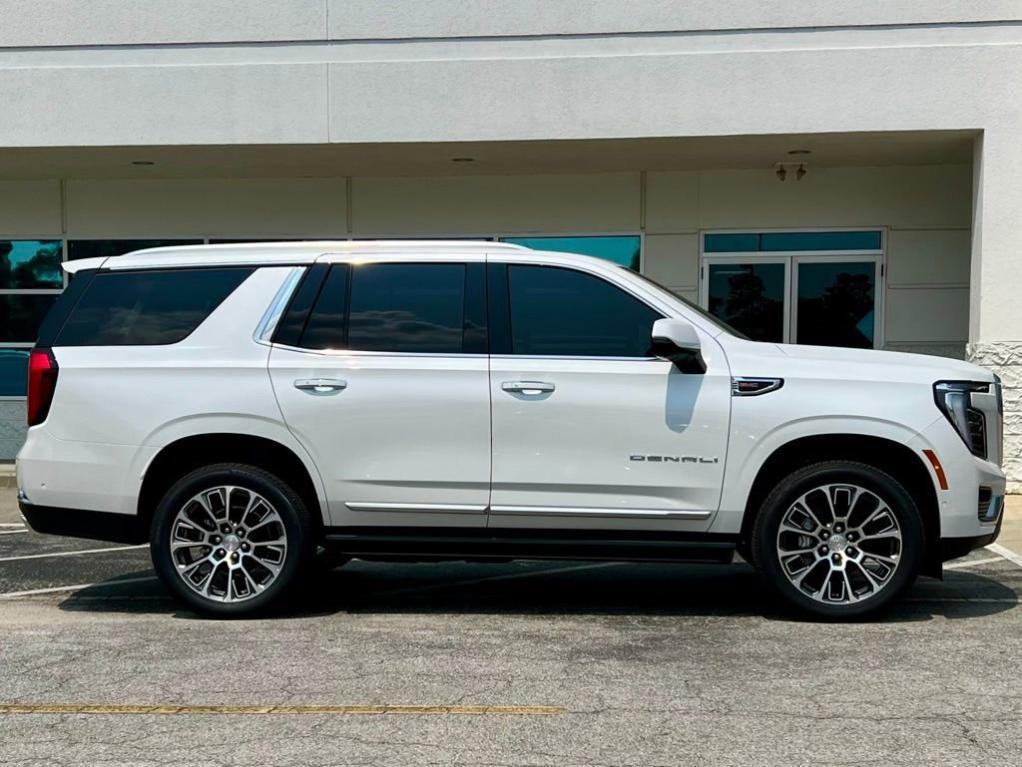 new 2025 GMC Yukon car, priced at $88,220