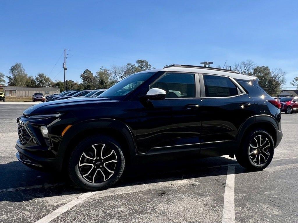 new 2025 Chevrolet TrailBlazer car, priced at $31,580