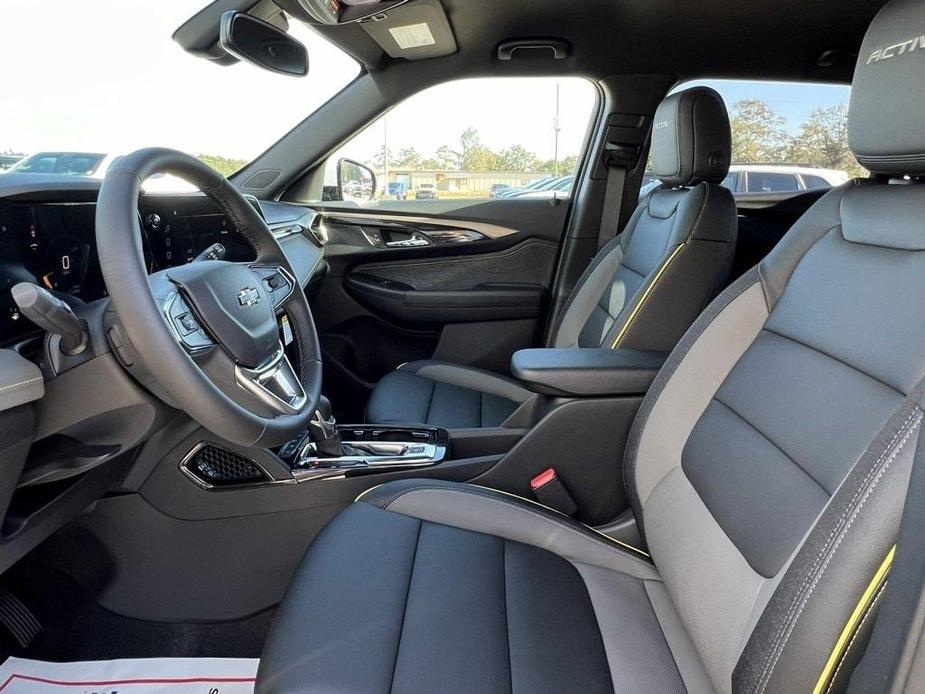 new 2025 Chevrolet TrailBlazer car, priced at $31,580