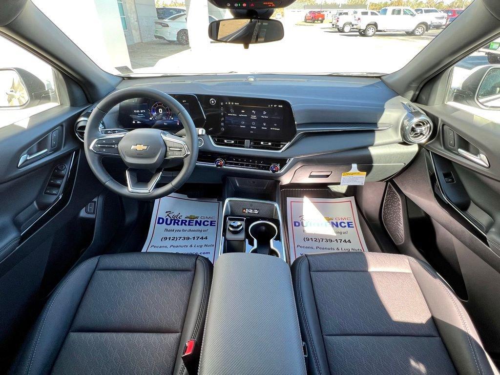 new 2026 Chevrolet Equinox car, priced at $30,870