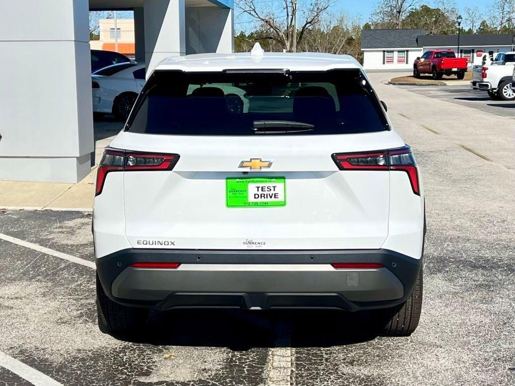 new 2026 Chevrolet Equinox car, priced at $30,870