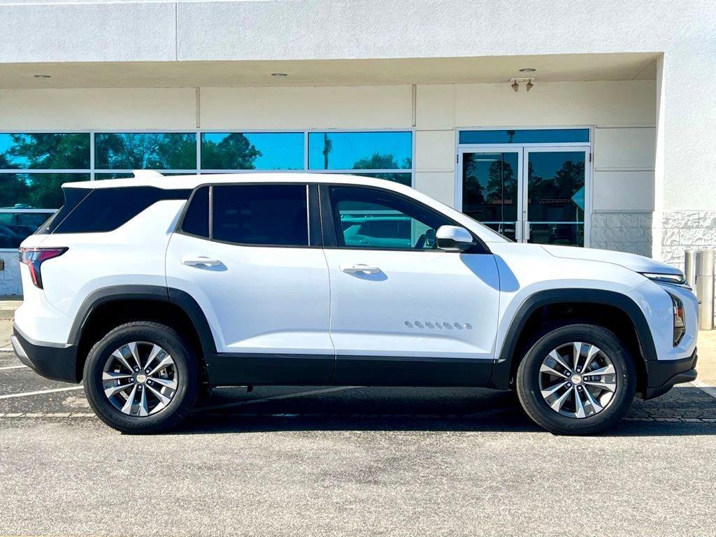 new 2026 Chevrolet Equinox car, priced at $30,870