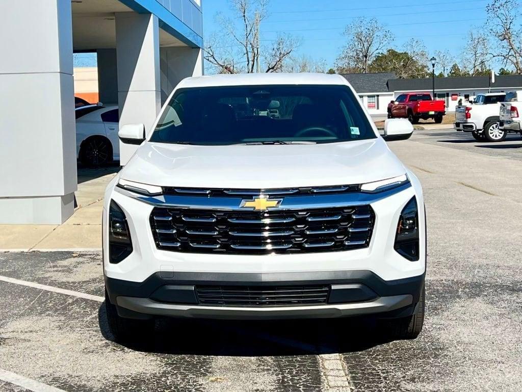 new 2026 Chevrolet Equinox car, priced at $30,870