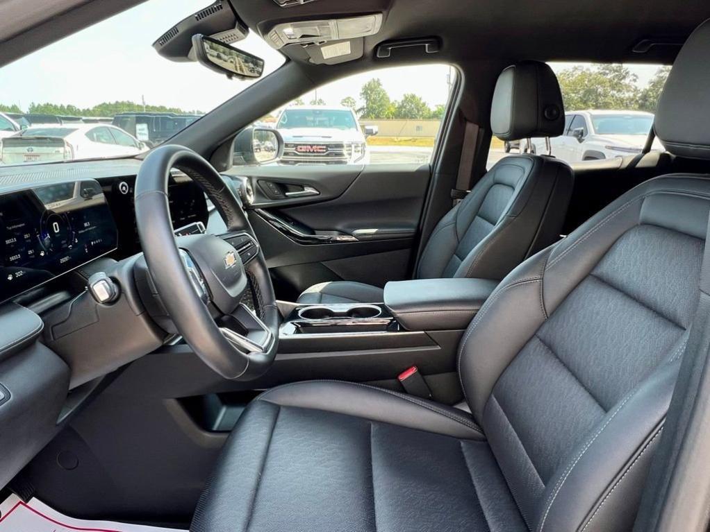 used 2025 Chevrolet Equinox car, priced at $28,374