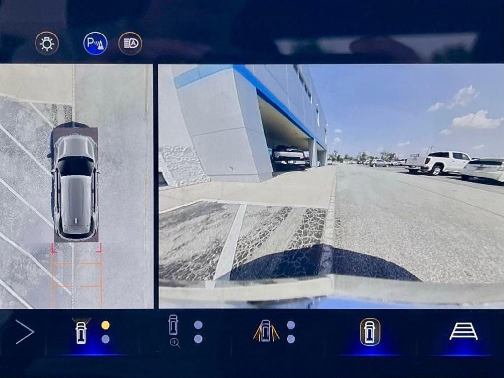 used 2025 Chevrolet Equinox car, priced at $28,374