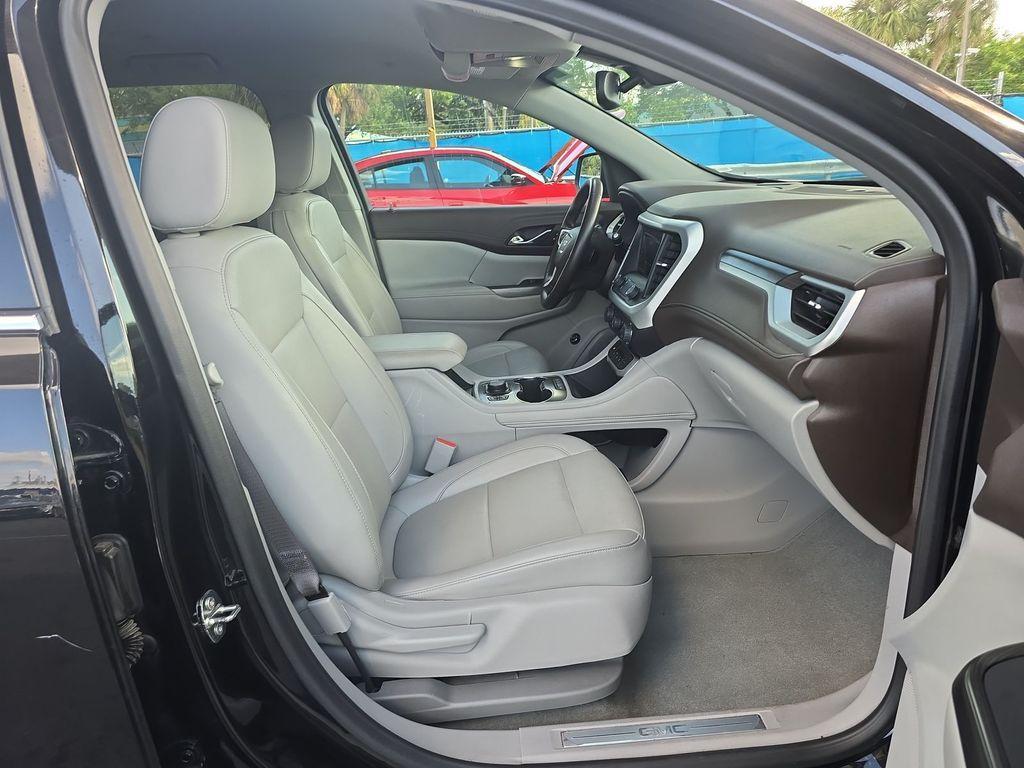 used 2023 GMC Acadia car, priced at $29,435