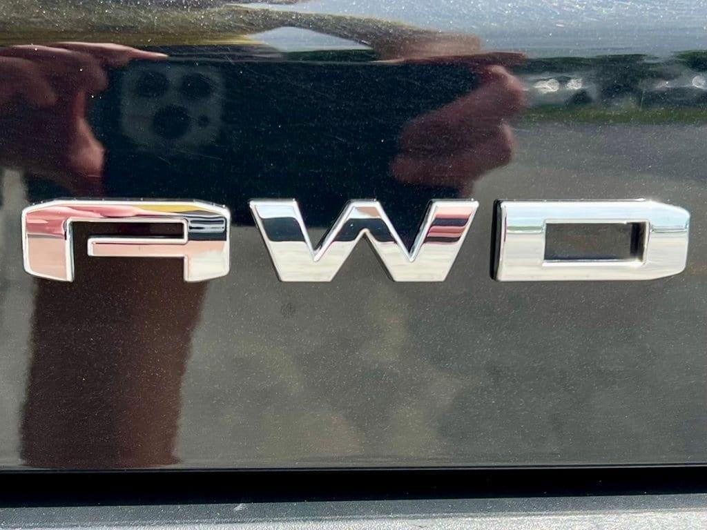used 2023 GMC Acadia car, priced at $29,435