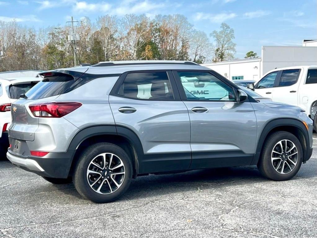 used 2025 Chevrolet TrailBlazer car, priced at $23,174
