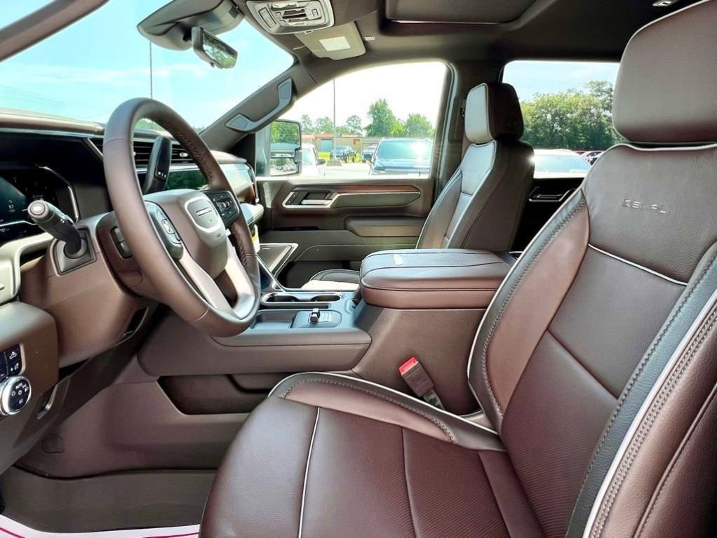 new 2025 GMC Sierra 2500 car, priced at $79,285