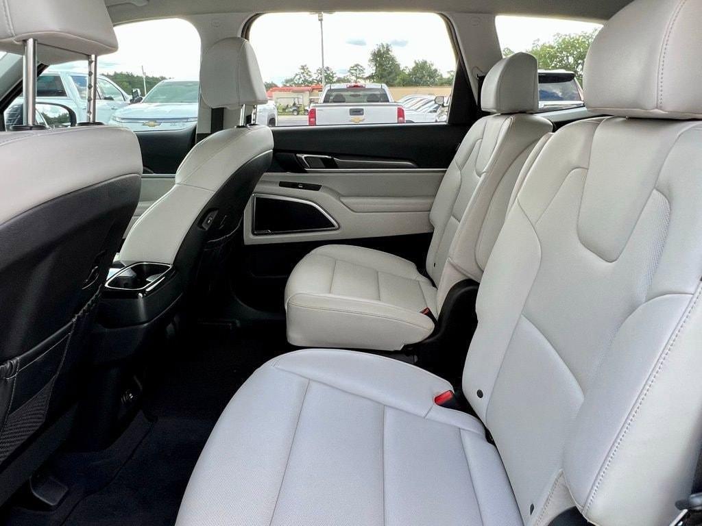 used 2024 Kia Telluride car, priced at $36,888
