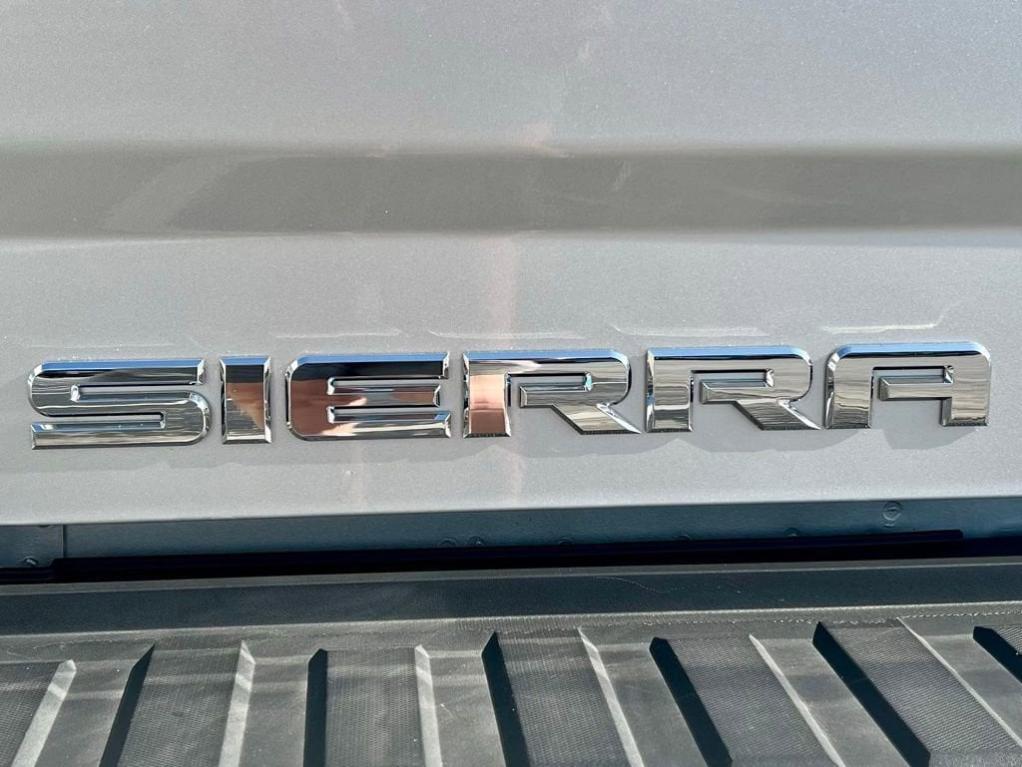 used 2018 GMC Sierra 1500 car, priced at $31,888