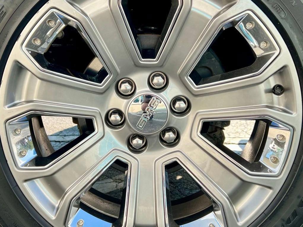 used 2018 GMC Sierra 1500 car, priced at $31,888
