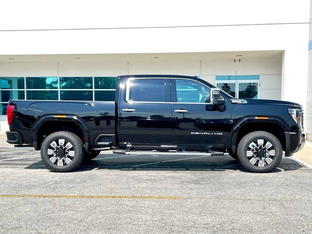 new 2025 GMC Sierra 2500 car, priced at $79,780