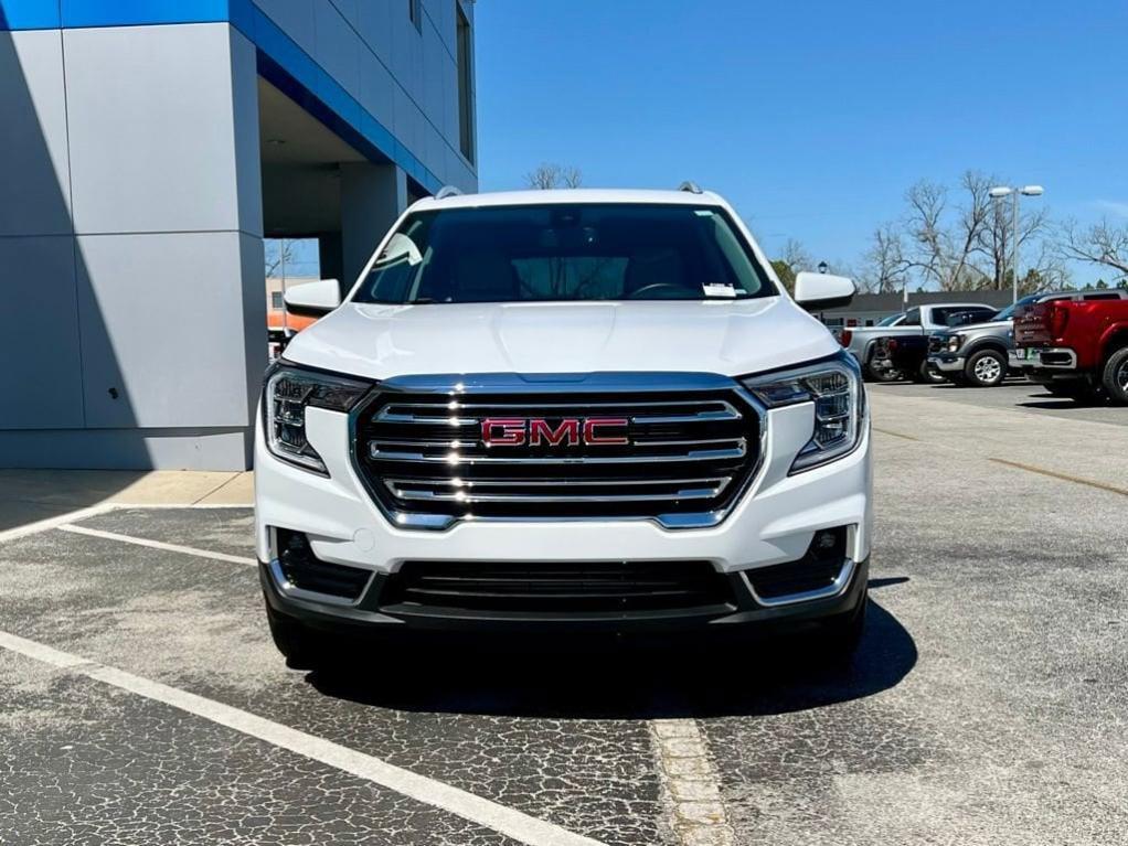 used 2024 GMC Terrain car, priced at $25,874