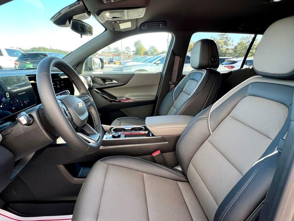 new 2026 Chevrolet Equinox car, priced at $30,870