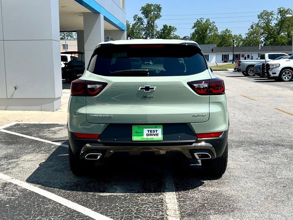 new 2025 Chevrolet TrailBlazer car, priced at $28,580