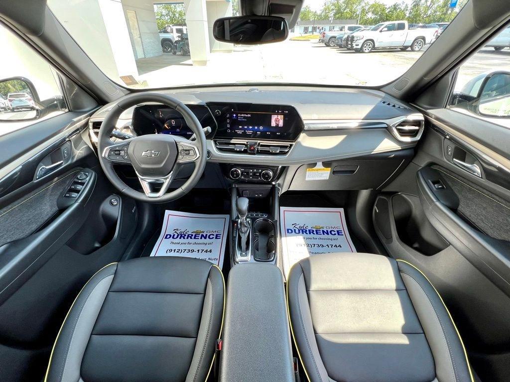 new 2025 Chevrolet TrailBlazer car, priced at $28,580