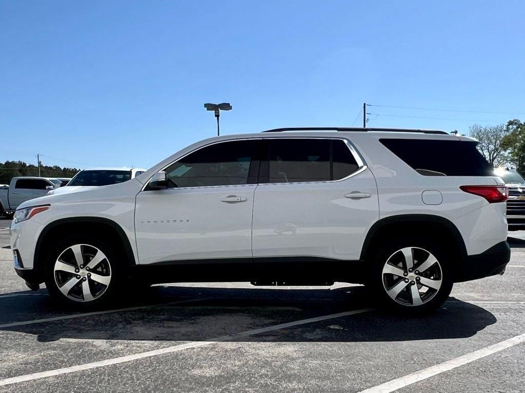 used 2021 Chevrolet Traverse car, priced at $24,495