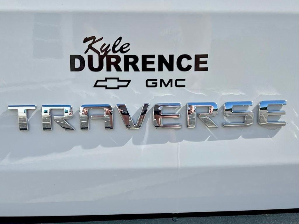 used 2021 Chevrolet Traverse car, priced at $24,495