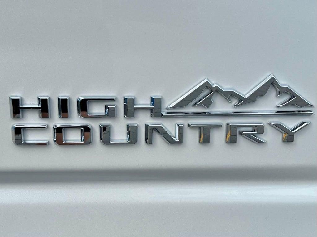 used 2024 Chevrolet Silverado 2500 car, priced at $71,995