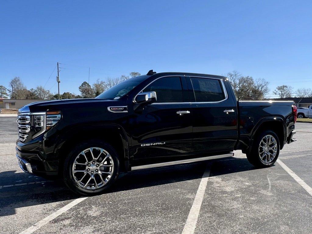 new 2025 GMC Sierra 1500 car, priced at $71,435