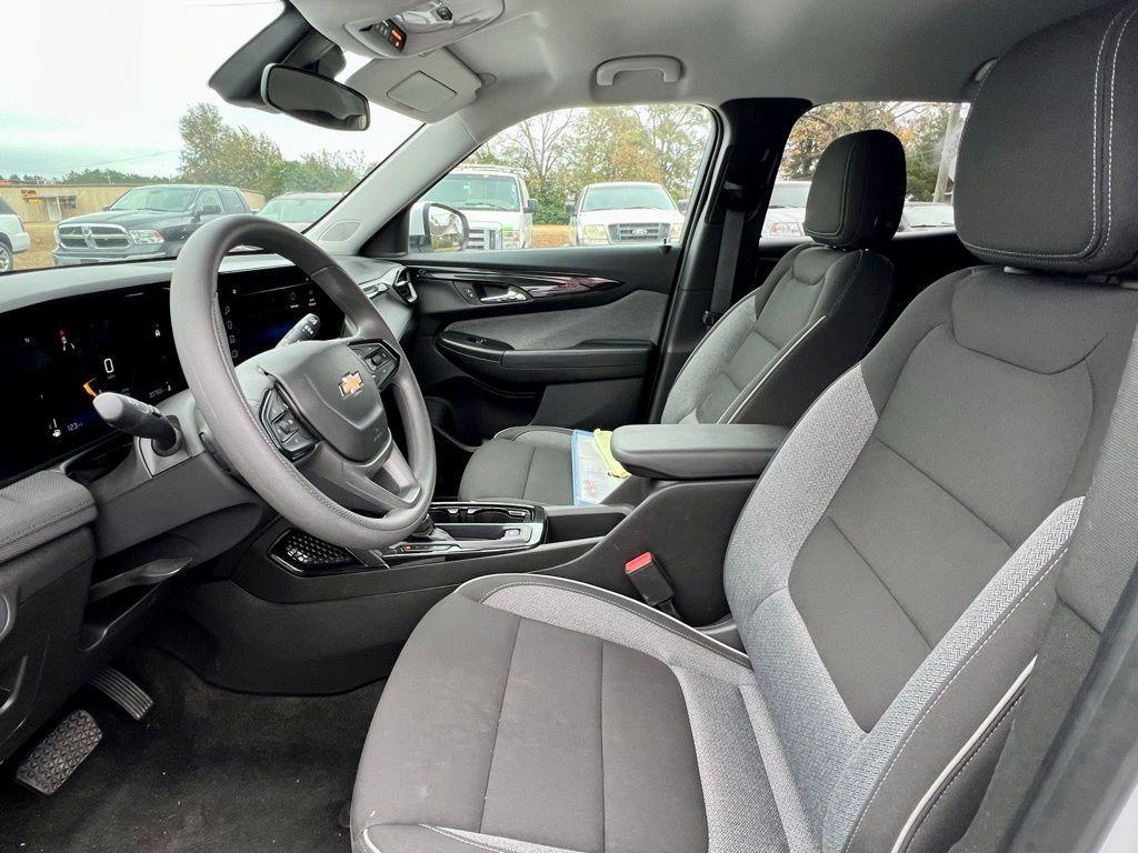 used 2025 Chevrolet TrailBlazer car, priced at $22,897