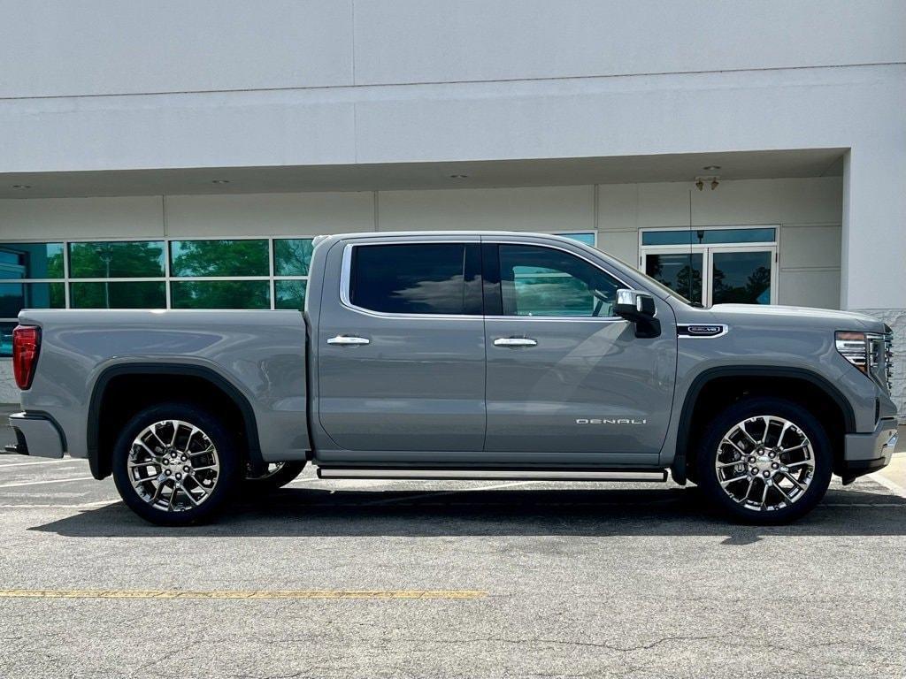 new 2025 GMC Sierra 1500 car, priced at $73,040