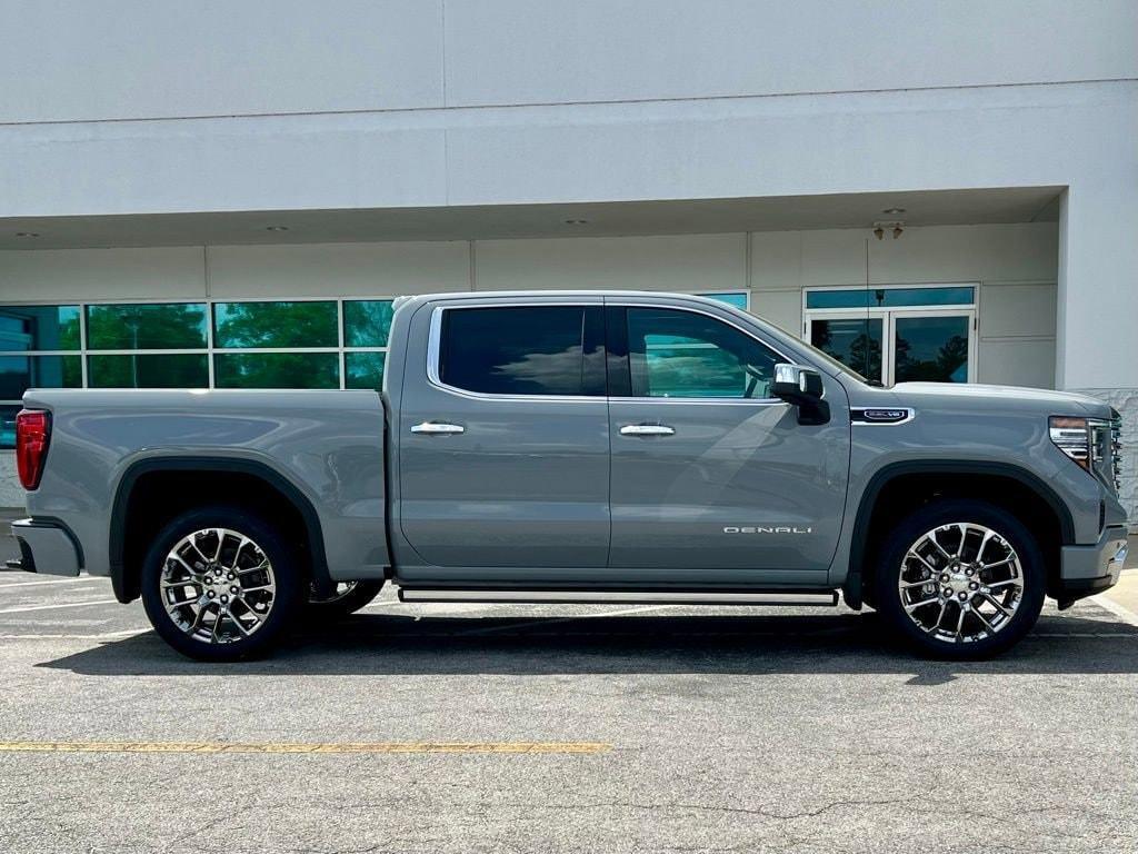 new 2025 GMC Sierra 1500 car, priced at $73,040