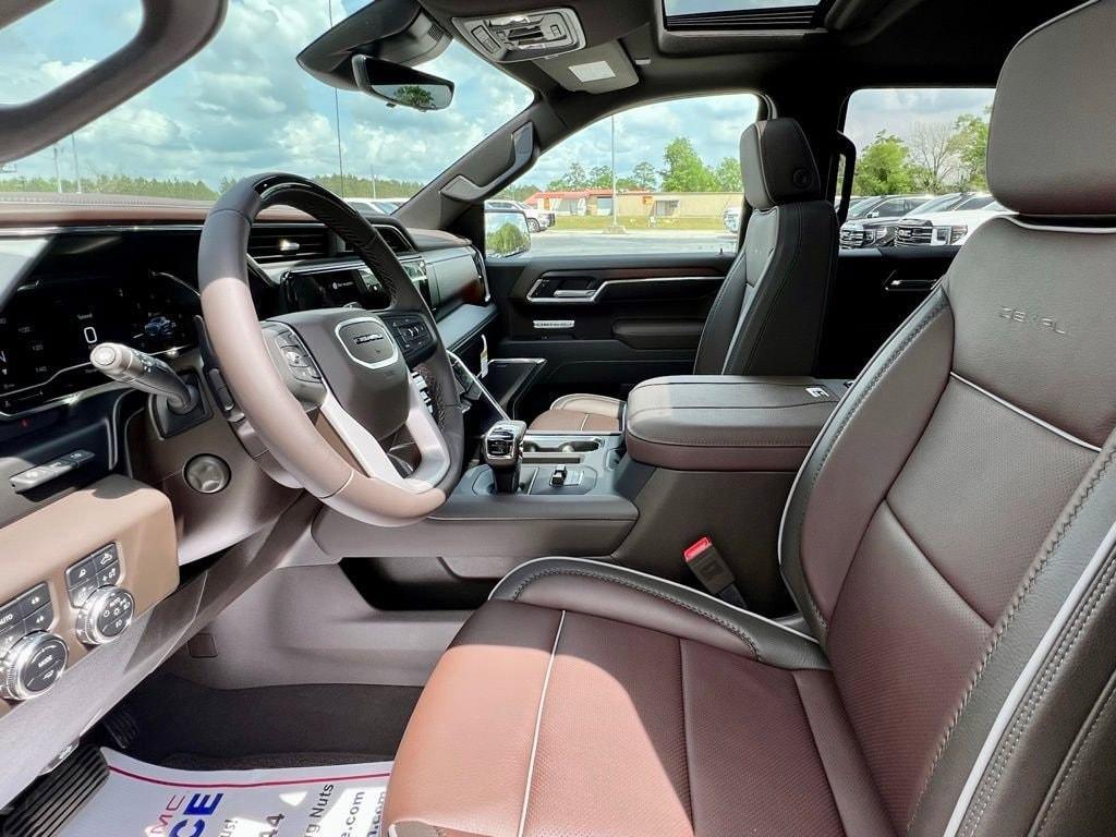 new 2025 GMC Sierra 1500 car, priced at $73,040