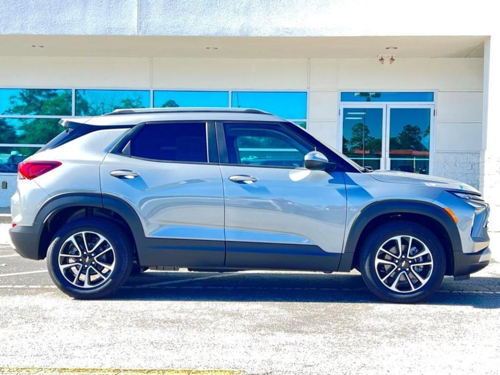 new 2026 Chevrolet TrailBlazer car, priced at $27,535