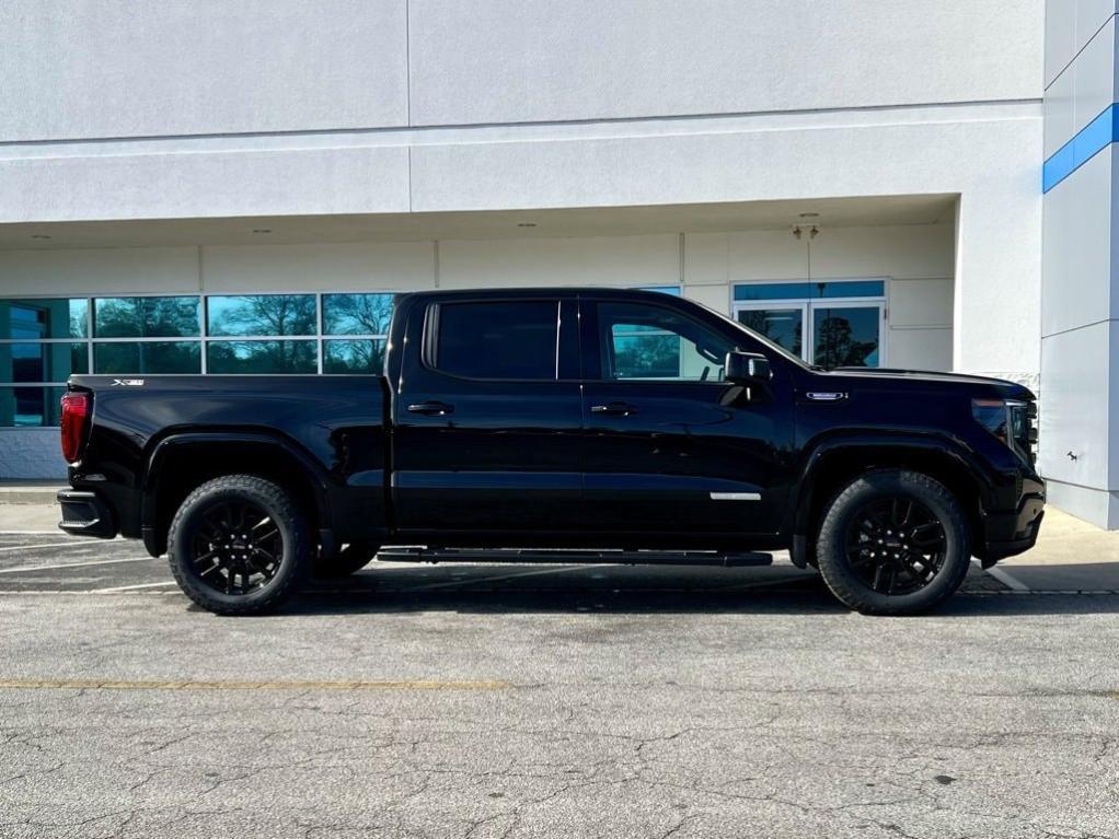 new 2025 GMC Sierra 1500 car, priced at $59,275