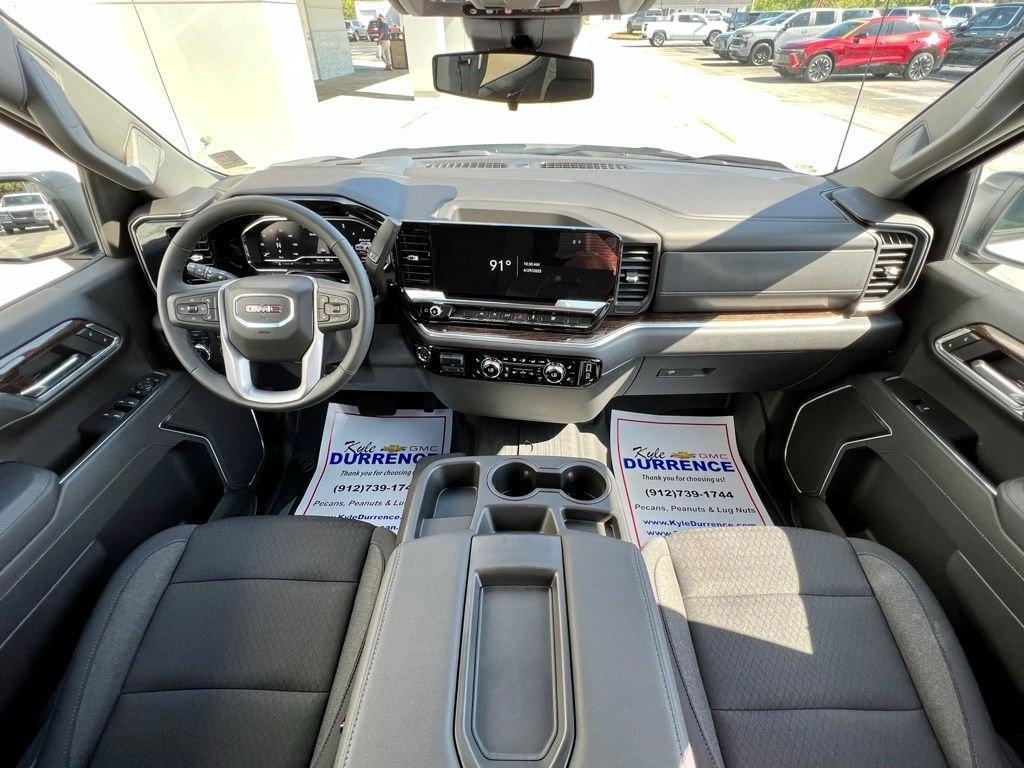 new 2025 GMC Sierra 1500 car, priced at $47,295