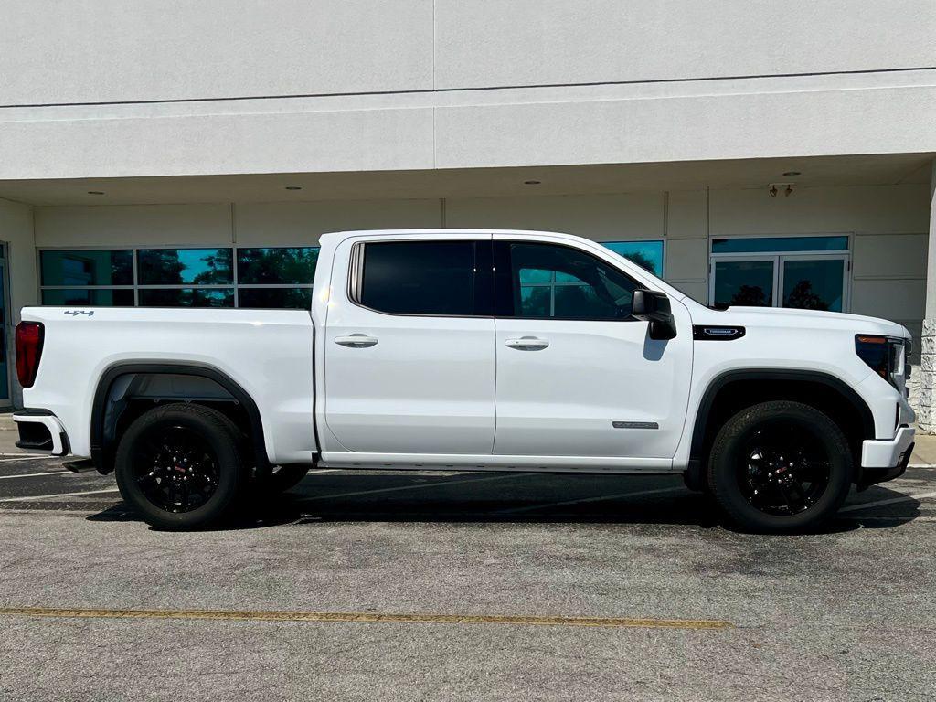 new 2025 GMC Sierra 1500 car, priced at $47,295