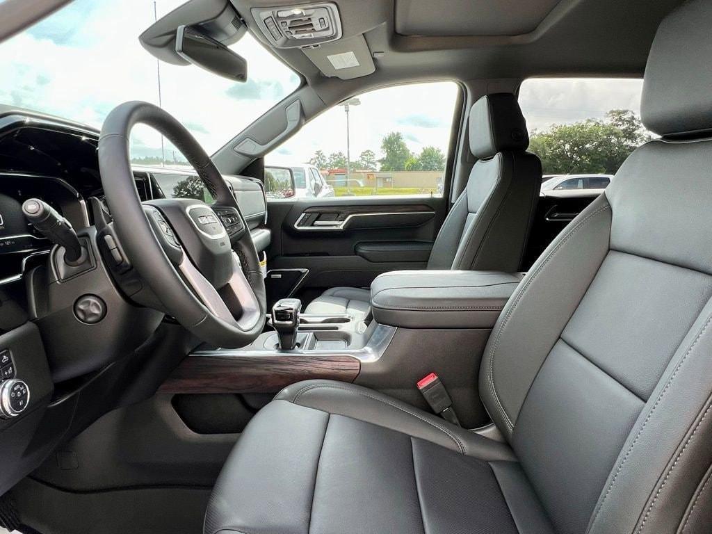 new 2025 GMC Sierra 1500 car, priced at $59,215