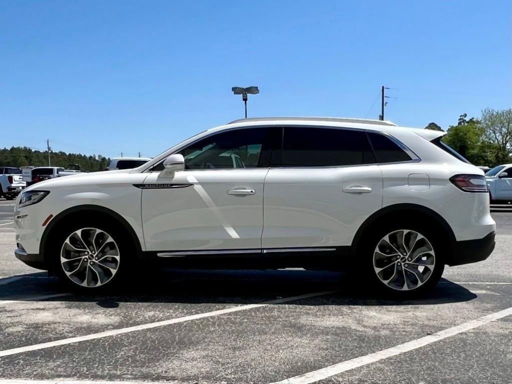 used 2022 Lincoln Nautilus car, priced at $37,647