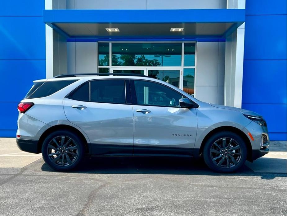 new 2024 Chevrolet Equinox car, priced at $33,245