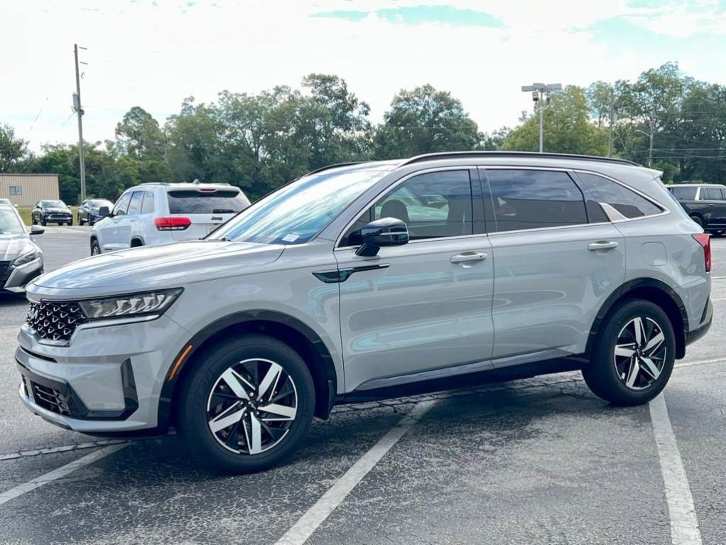 used 2022 Kia Sorento car, priced at $26,495