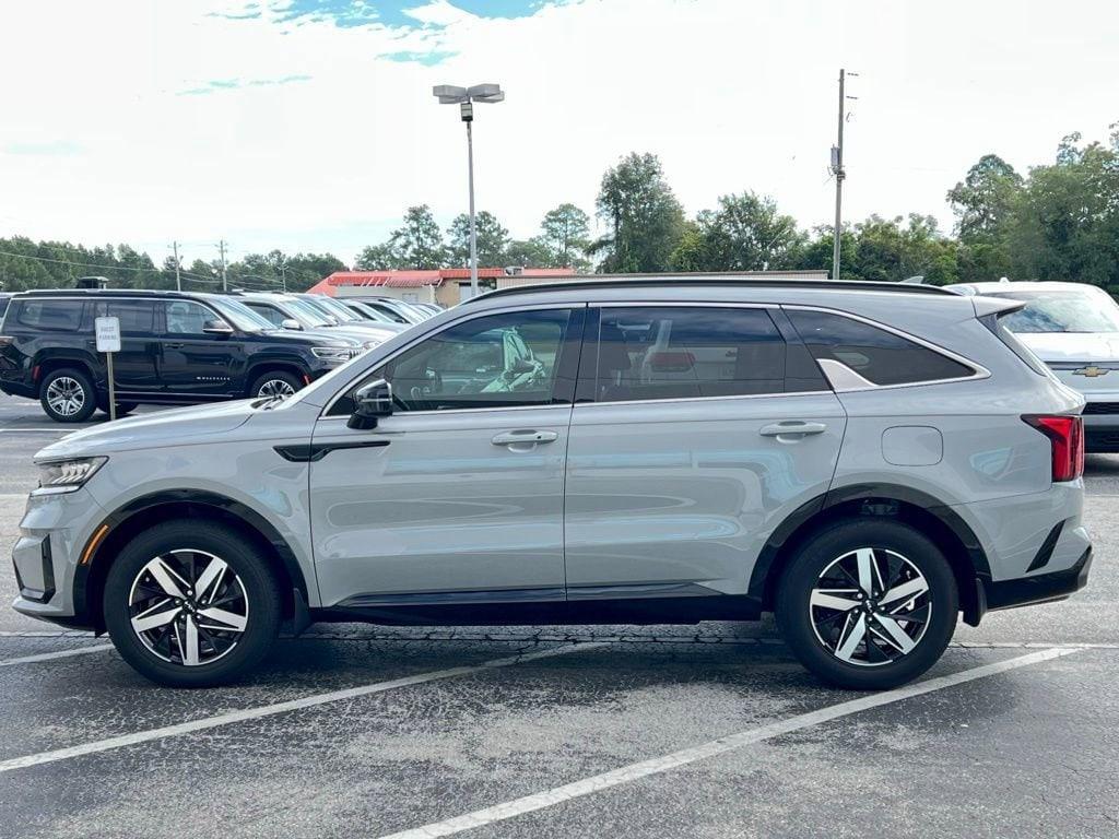 used 2022 Kia Sorento car, priced at $26,495