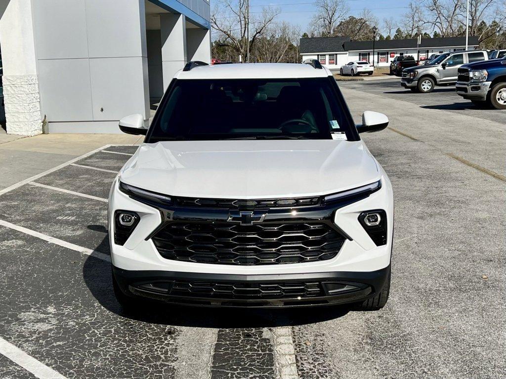 new 2025 Chevrolet TrailBlazer car, priced at $30,035