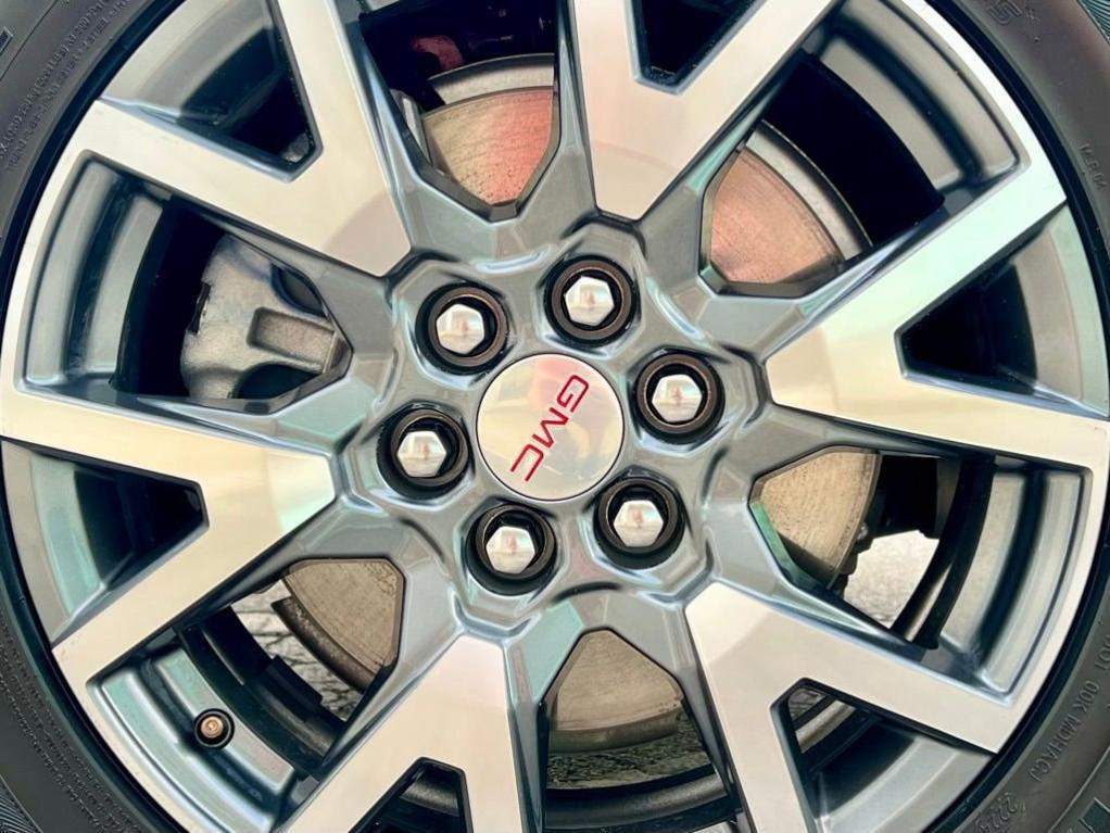 used 2023 GMC Acadia car, priced at $28,149
