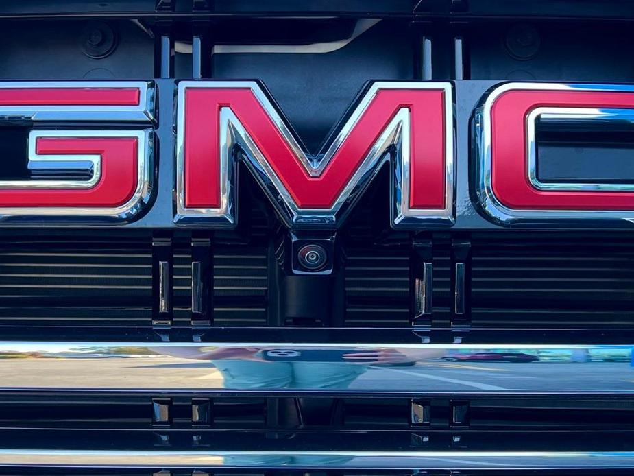 new 2024 GMC Yukon car, priced at $66,995