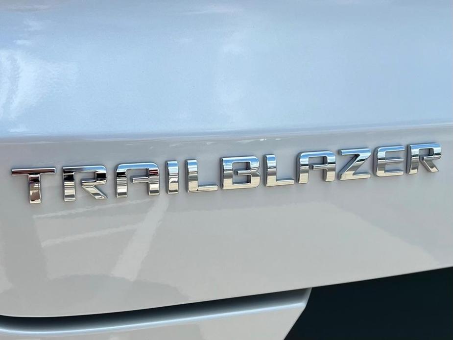 new 2025 Chevrolet TrailBlazer car, priced at $28,035