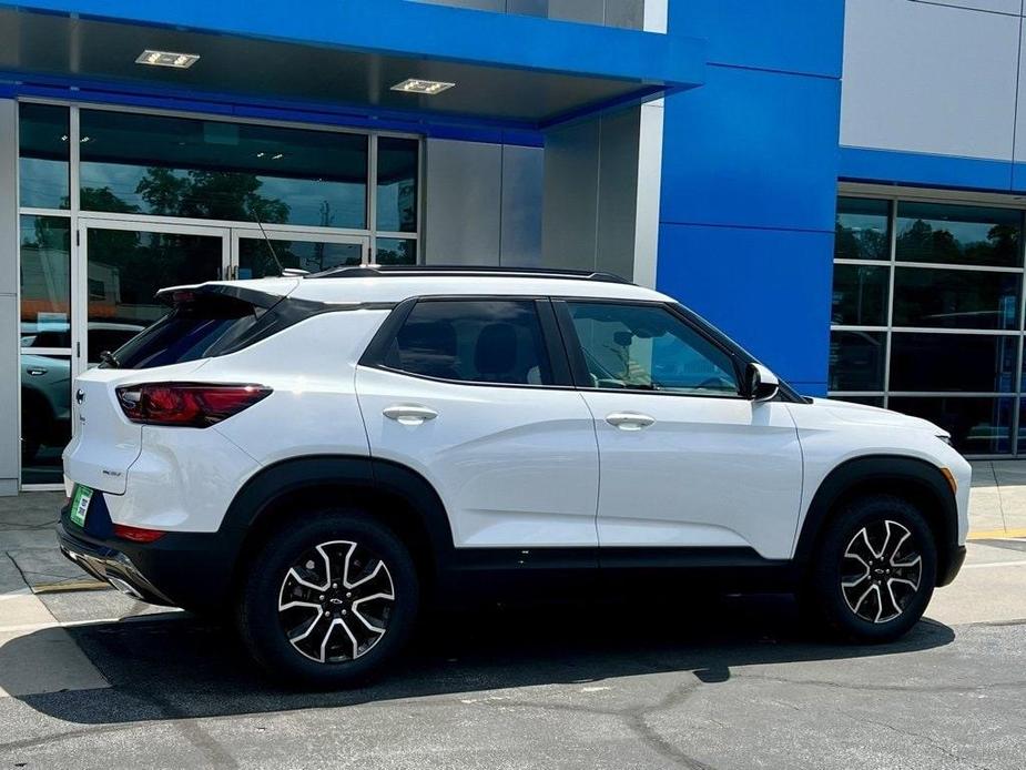 new 2025 Chevrolet TrailBlazer car, priced at $28,035