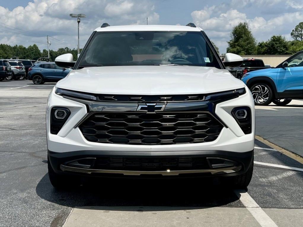 new 2025 Chevrolet TrailBlazer car, priced at $28,035